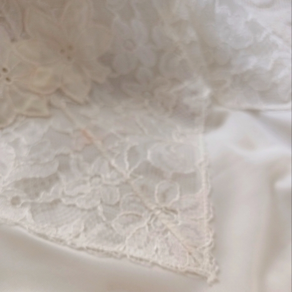 GORGEOUS, UNWORN VINTAGE BRIDAL "MUNSINGWEAR" LACE SLIP! SZ 32. - Picture 13 of 16